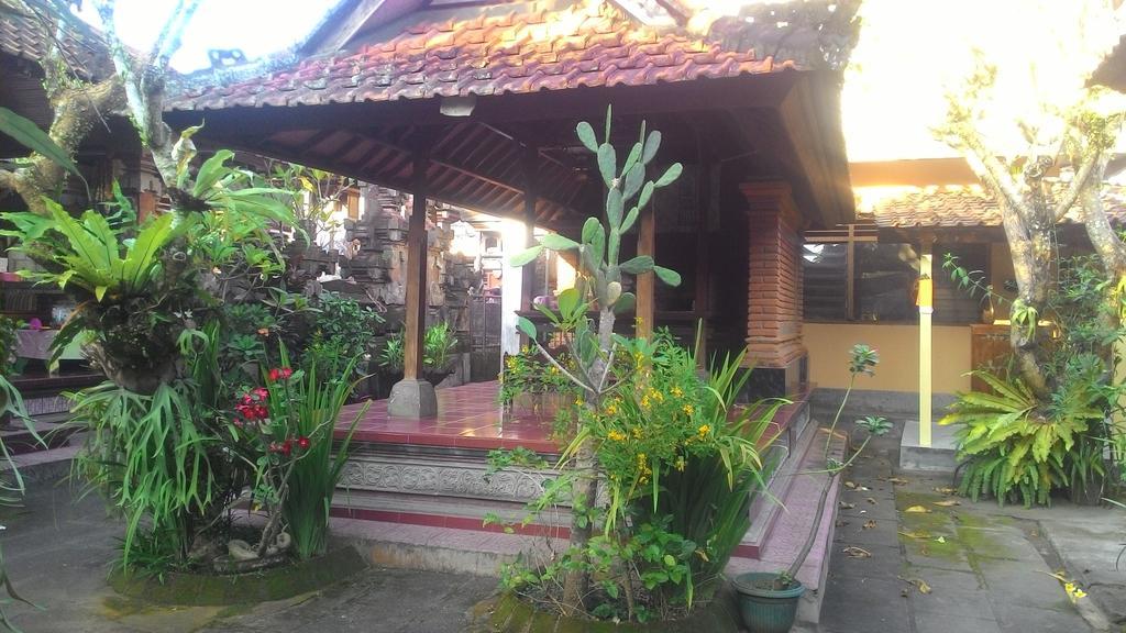 Liang House And Hostel Ubud Esterno foto