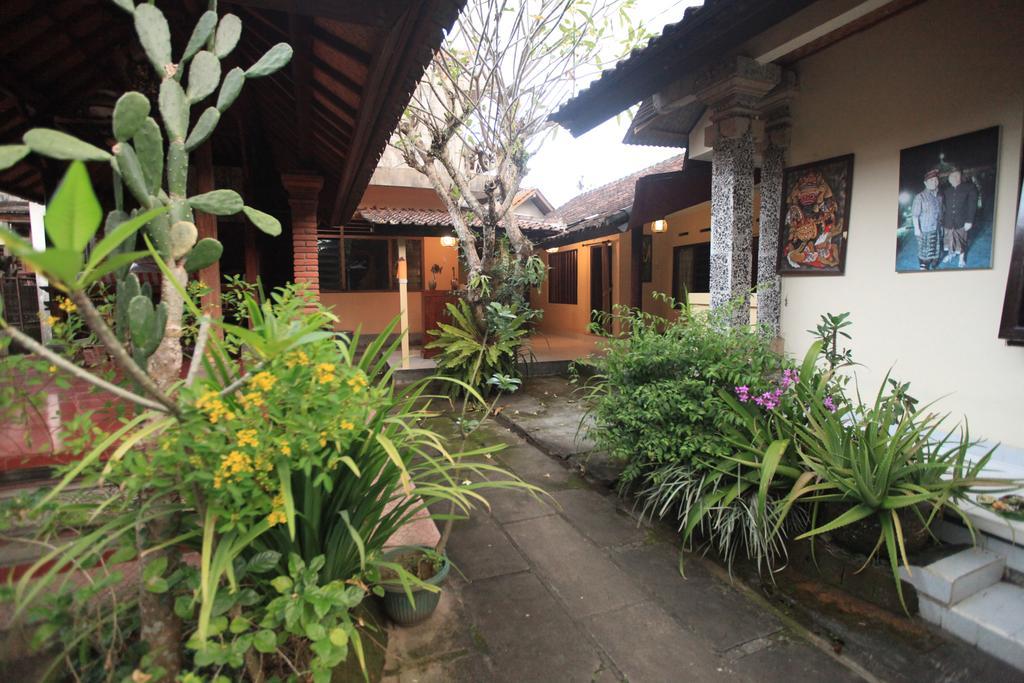 Liang House And Hostel Ubud Esterno foto