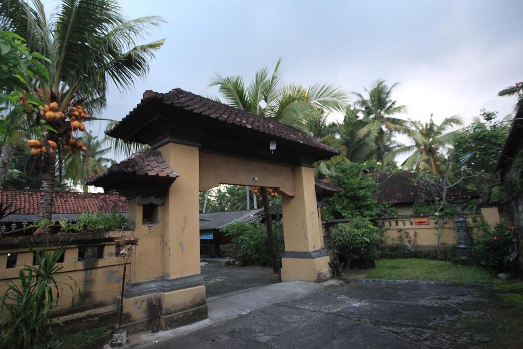 Liang House And Hostel Ubud Esterno foto